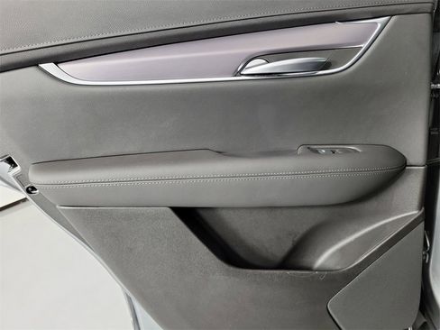 Used 2023 Cadillac XT5 Luxury image 13