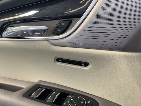 Certified 2022 Cadillac XT6 Premium Luxury image 12