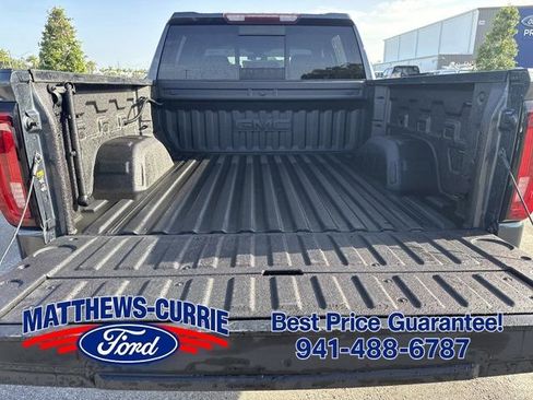 Used 2020 GMC Sierra 1500 SLT w/ SLT Premium Plus Package AWD/4WD image 14