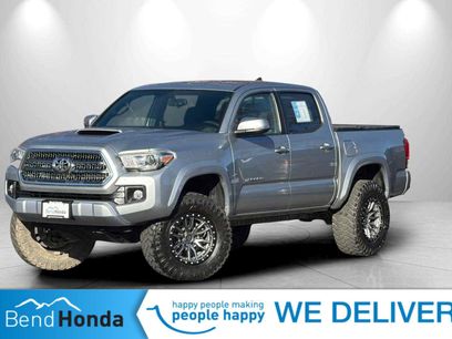 Used 2017 Toyota Tacoma TRD Sport w/ Tow Package (A/T)