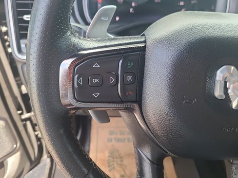 Used 2024 RAM 1500 Laramie AWD/4WD image 32