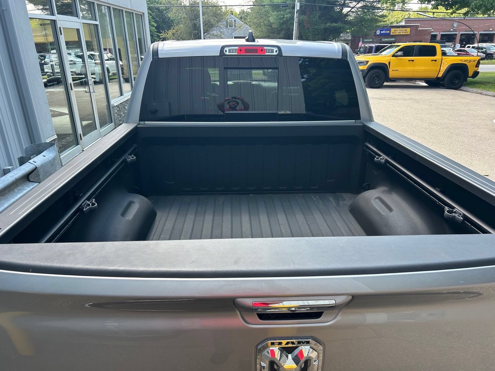 Used 2022 RAM 1500 Limited w/ Bed Utility Group AWD/4WD image 7
