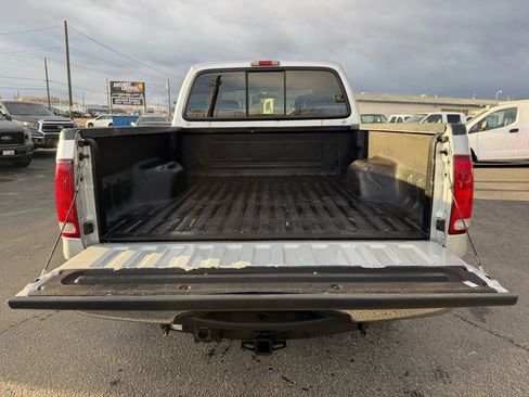 Used 2005 Ford F250 XLT image 5