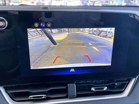 Used 2025 Chevrolet Equinox LT image 26