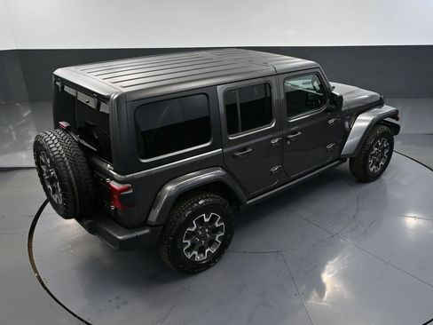 Used 2025 Jeep Wrangler Sahara w/ Technology Group image 55