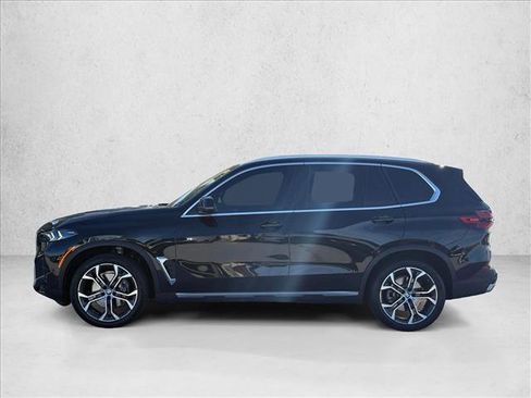 Certified 2025 BMW X5 sDrive40i w/ Climate Comfort Package image 8