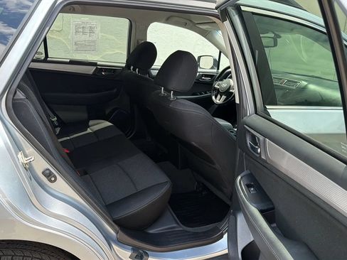 Used 2016 Subaru Outback 2.5i Premium AWD/4WD image 26