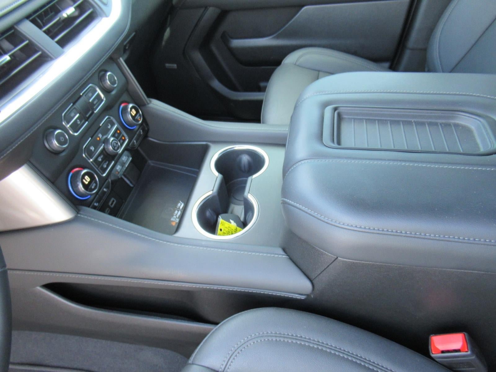 Used 2023 Chevrolet Suburban Z71 w/ Luxury Package AWD/4WD image 20