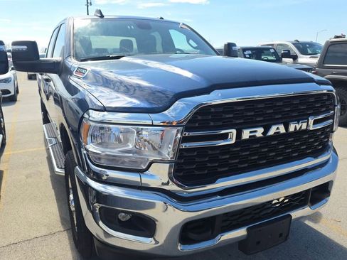 Used 2024 RAM 2500 Big Horn w/ Bed Utility Group image 5