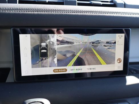 Used 2023 Land Rover Defender 90 X-Dynamic SE image 22