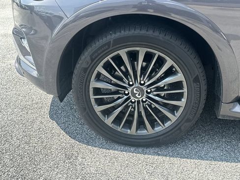 Used 2023 INFINITI QX80 Sensory w/ Cargo Package AWD/4WD image 9