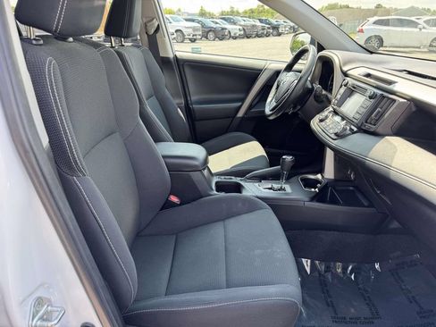 Used 2018 Toyota RAV4 XLE w/ Plus Extra Value Package AWD/4WD image 16