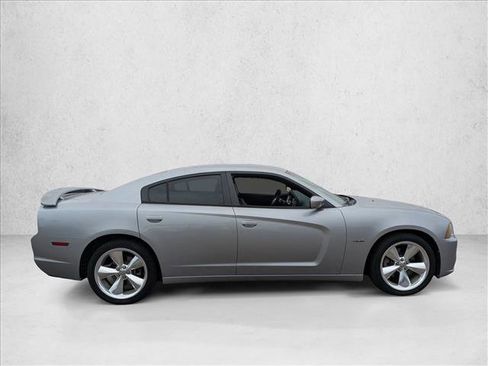 Used 2014 Dodge Charger R/T image 4