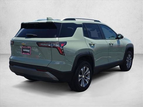 Certified 2025 Chevrolet Equinox LT w/ Convenience Package II FWD image 5