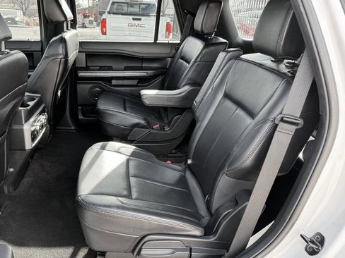 Used 2021 Ford Expedition XLT image 27