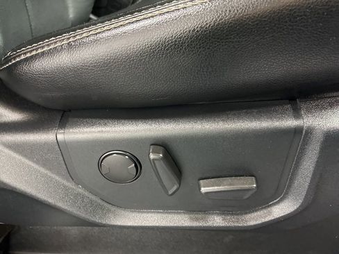 Used 2020 Ford F350 Lariat image 31