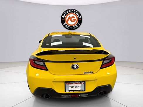 Used 2023 Toyota GR86 Premium image 6