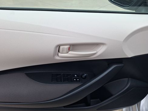Used 2026 Toyota Corolla LE FWD image 17
