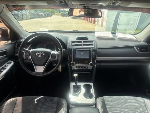 Used 2012 Toyota Camry SE FWD image 26