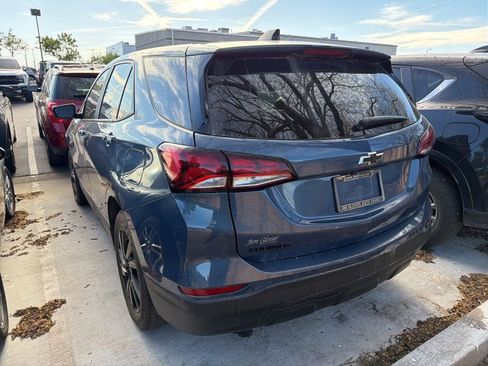 Used 2024 Chevrolet Equinox LS w/ LS Convenience Package image 4