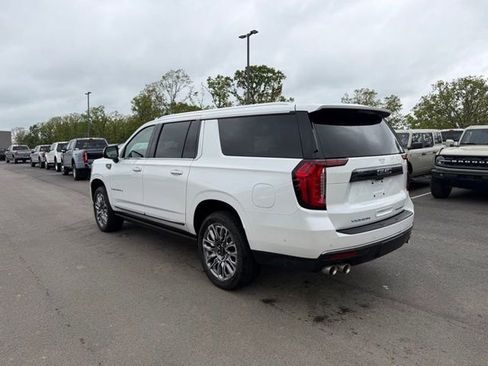 Used 2024 GMC Yukon XL Denali Ultimate AWD/4WD image 2