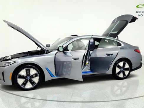 Used 2023 BMW i4 eDrive35 RWD image 14