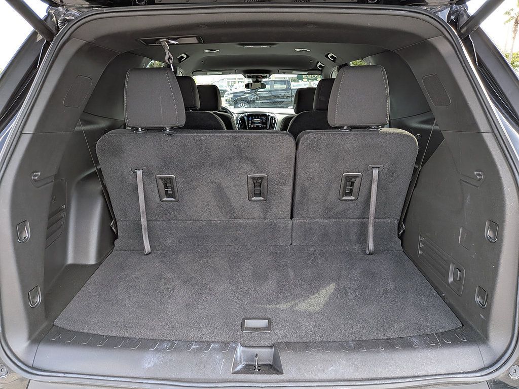 Certified 2023 Chevrolet Traverse LT FWD image 40