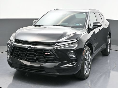Certified 2024 Chevrolet Blazer RS w/ Driver Confidence II Package AWD/4WD image 4