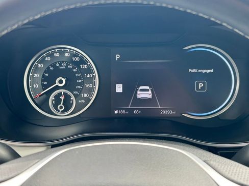 Used 2024 Genesis G70 2.5T image 31