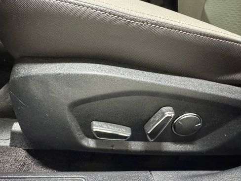 Used 2019 Ford Fusion SE w/ Equipment Group 151A image 19