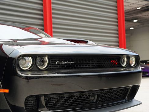 Used 2023 Dodge Challenger R/T Scat Pack RWD image 6