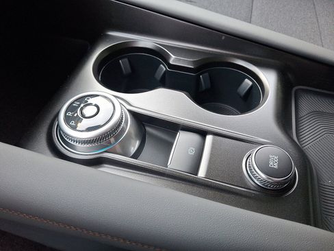 New 2026 Ford Explorer Active image 38