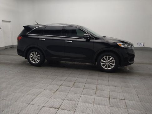 Used 2019 Kia Sorento FWD image 11