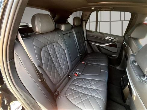 Used 2025 BMW X5 sDrive40i w/ M Sport Package RWD image 28