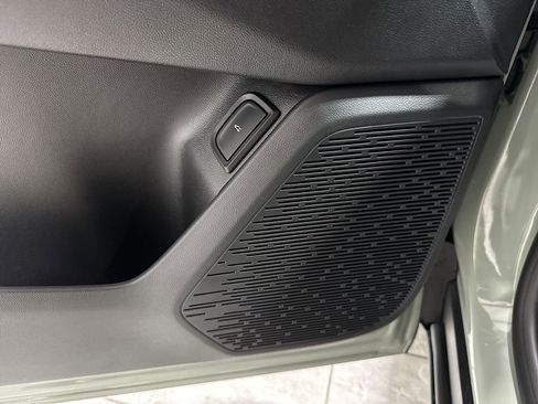 New 2026 Chevrolet Equinox LT w/ Convenience Package II image 25