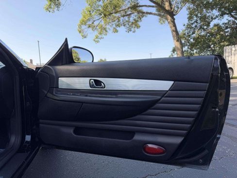 Used 2004 Ford Thunderbird RWD image 20