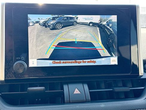 Used 2023 Toyota RAV4 XLE FWD image 14