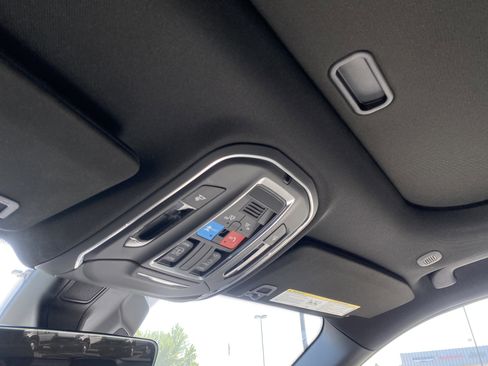 Used 2025 Jeep Grand Cherokee Laredo X w/ Trailer Tow Package image 27