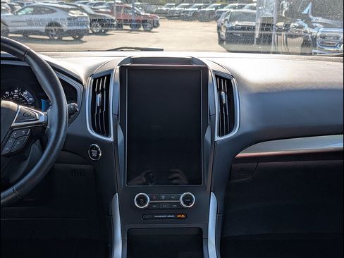 Used 2024 Ford Edge SEL AWD/4WD image 23