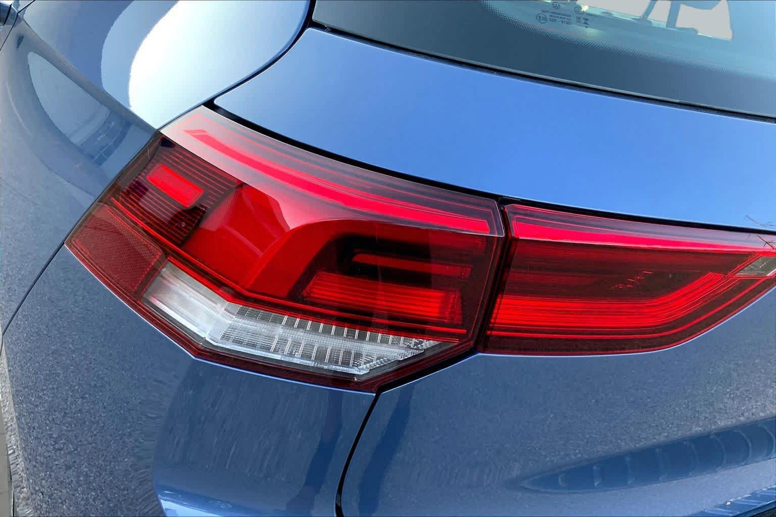 New 2026 Volkswagen GTI SE FWD image 14