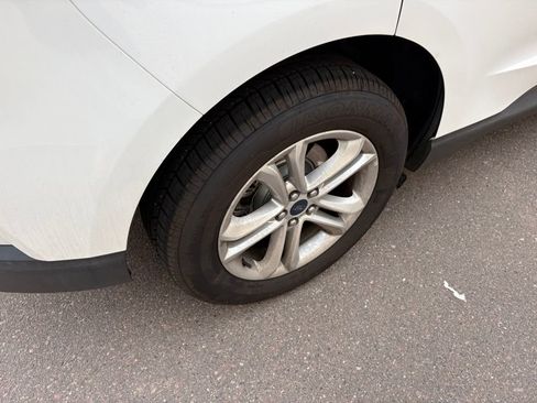 Used 2020 Ford Edge SEL image 11