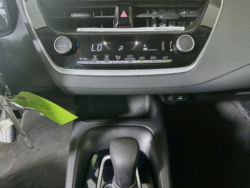 Used 2024 Toyota Corolla LE FWD image 22