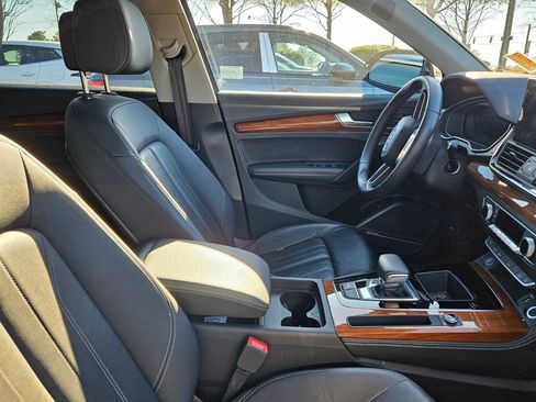 Used 2023 Audi Q5 2.0T Premium Plus w/ Premium Plus Package image 8