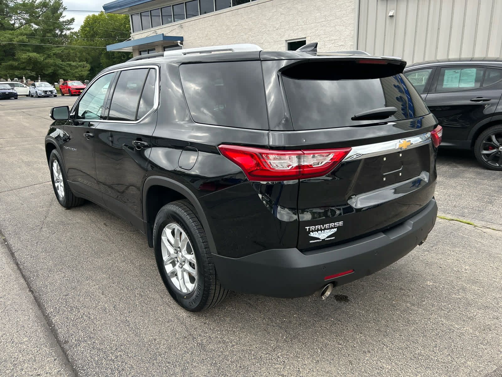 Used 2018 Chevrolet Traverse LT FWD image 5