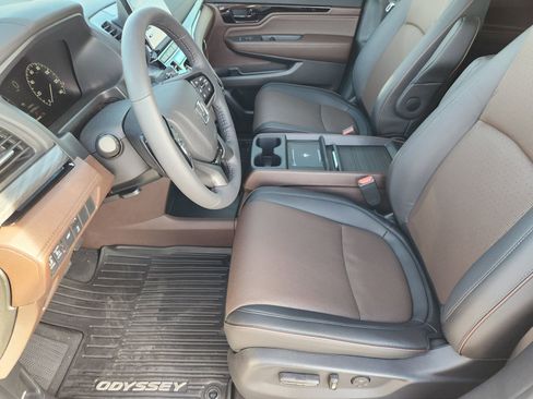 New 2026 Honda Odyssey Elite image 16