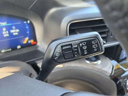 Used 2022 Ford Explorer Platinum w/ Equipment Group 601A image 21