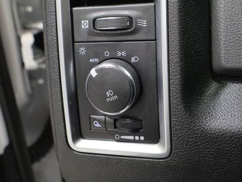 Used 2018 RAM 1500 Big Horn AWD/4WD image 30