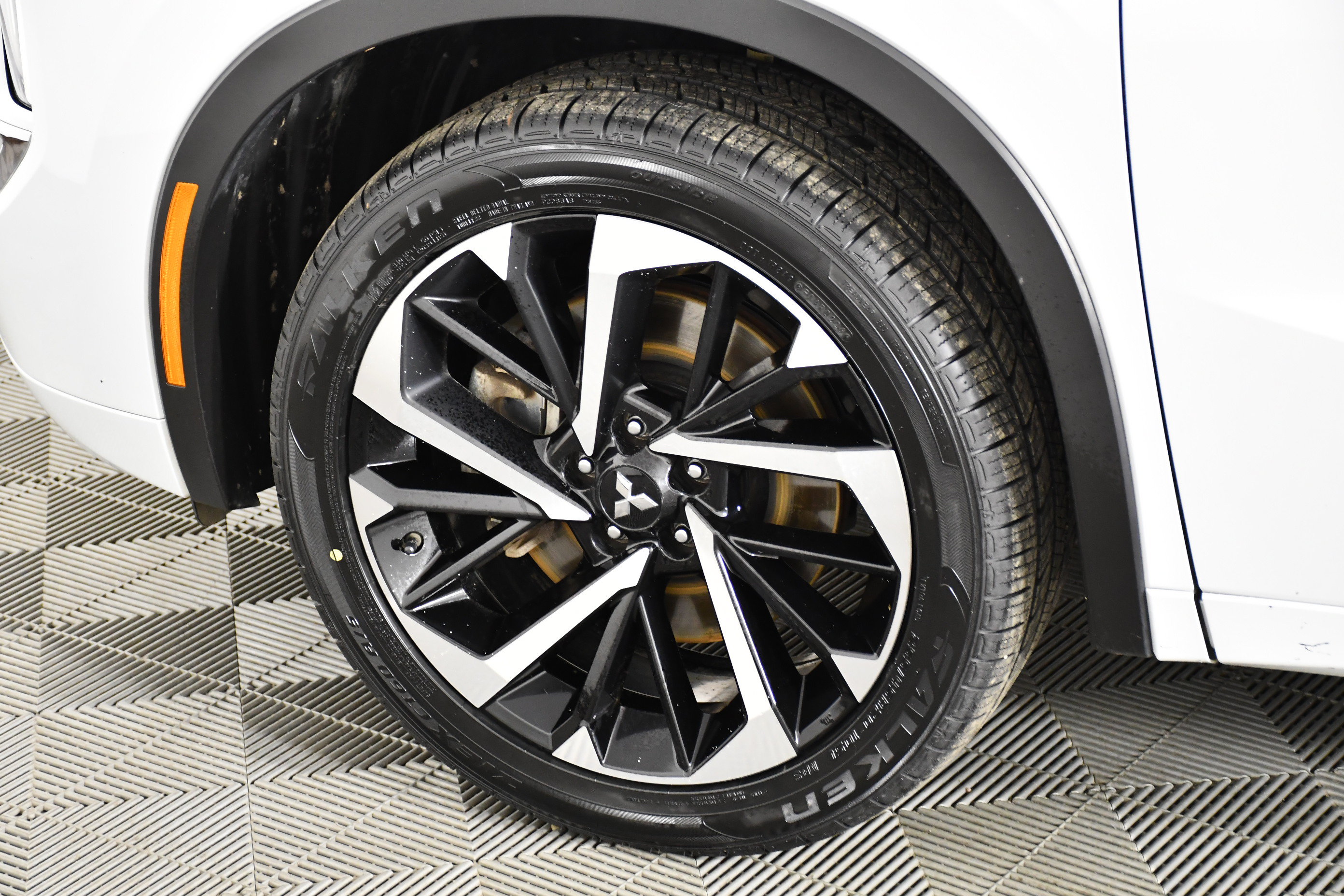 Used 2024 Mitsubishi Outlander SEL AWD/4WD image 52