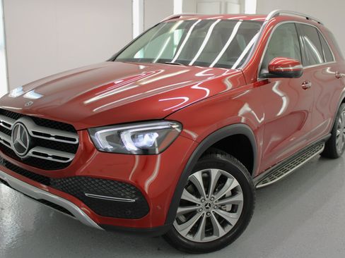 Used 2020 Mercedes-Benz GLE 350 w/ Premium Package image 2