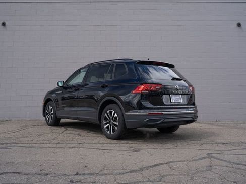 Used 2023 Volkswagen Tiguan S image 3